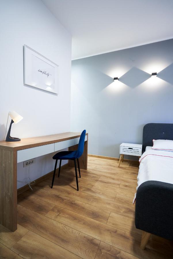 Minimalist Design Apartament In Magheru Bucharest Exterior photo